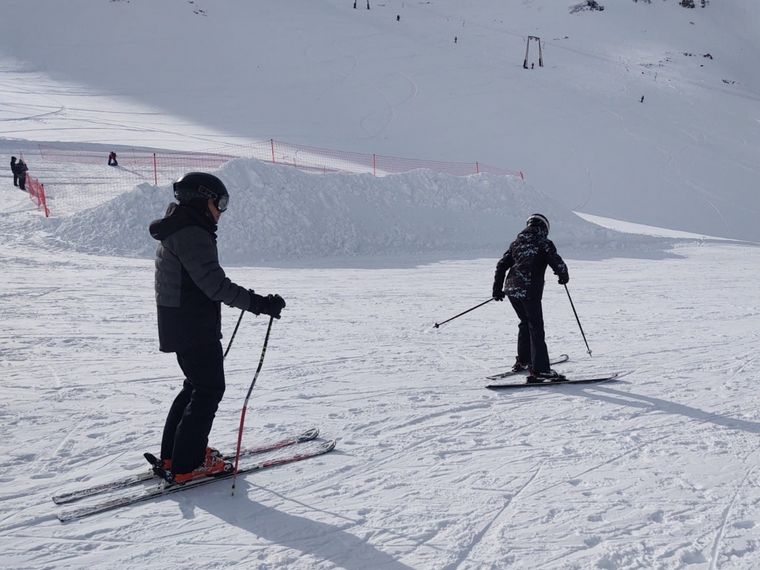 FOTO: Centro de Esquí “La Hoya”, ideal para quienes empiezan a practicar este deporte.