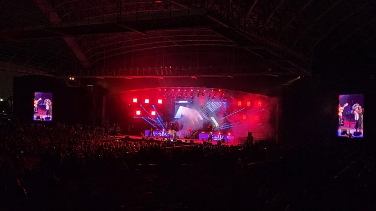 Sergio Galleguillo: harina y algarabía en el cierre del Folk Fest.