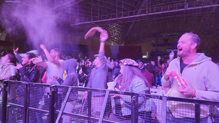 Sergio Galleguillo: harina y algarabía en el cierre del Folk Fest.