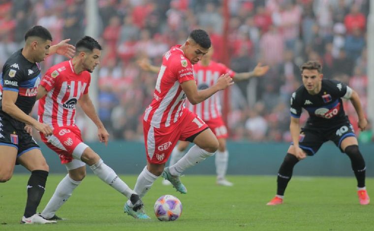 FOTO: "La Gloria" cayó 1-0 ante Tigre en Alta Córdoba. (Foto: Daniel Cáceres/Cadena 3)