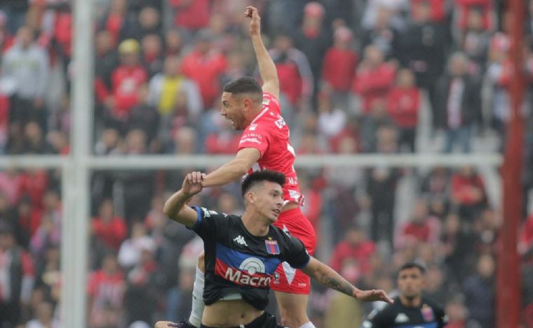 "La Gloria" cayó 1-0 ante Tigre en Alta Córdoba. (Foto: Daniel Cáceres/Cadena 3)
