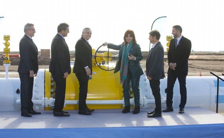 FOTO: El Gobierno nacional inauguró un tramo del Gasoducto Néstor Kirchner. (Télam)