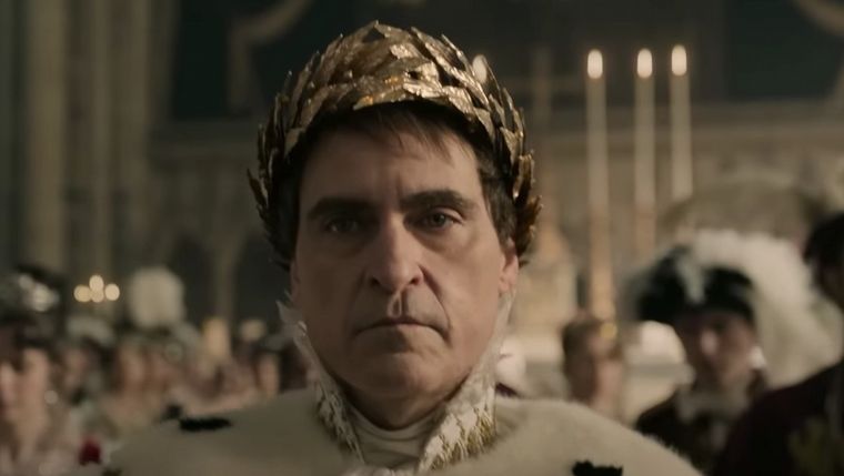 FOTO: Joaquin Phoenix se pone en la piel de Napoleón en la nueva película de Ridley Scott.