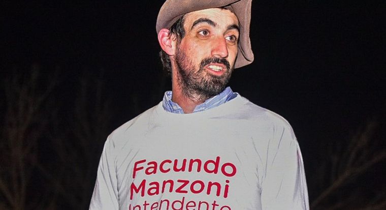Facundo Manzoni, intendente de Viamonte