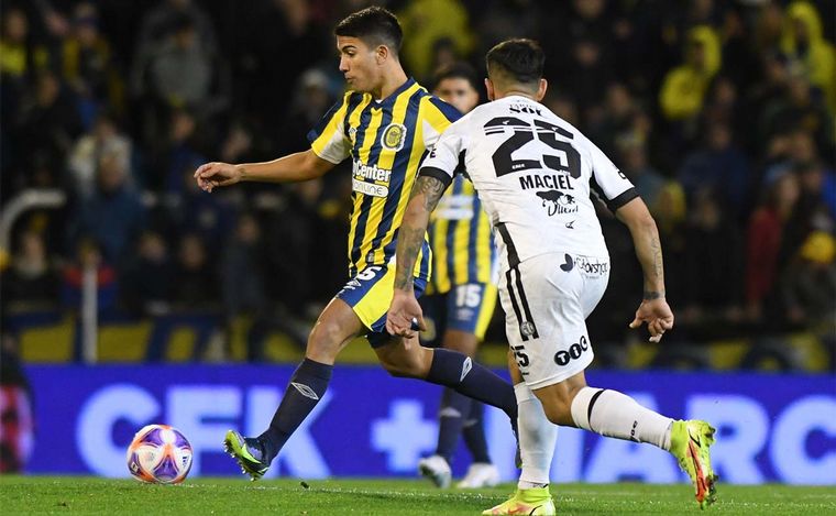 Rosario Central se impone por la mínima en partido parejo ante Central Córdoba.