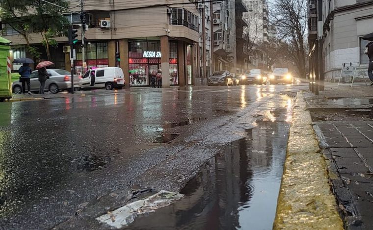 FOTO: Alerta amarilla en Rosario: anuncian lluvias, vientos y posible caída de granizo
