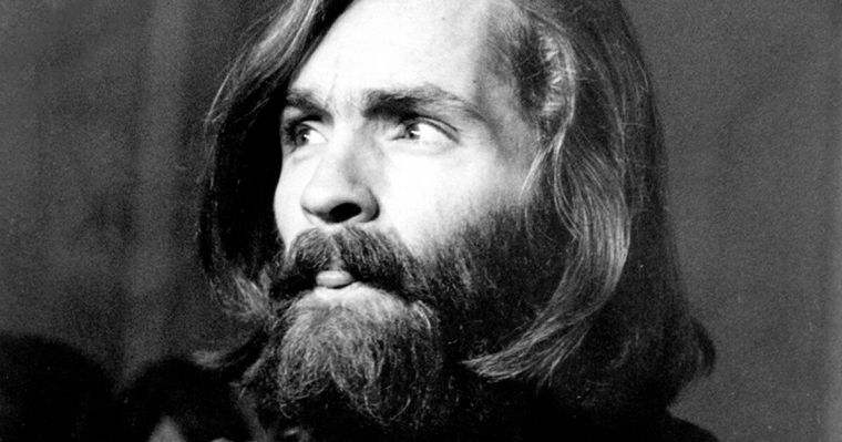 Manson, un psicópata que logró que muchos lo siguieran y lo acompañaran a matar.