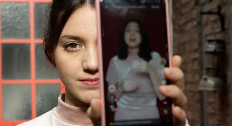 Julia Saggini, cuenta en Tik Tok cómo es vivir con bipolaridad (Foto: Telam)