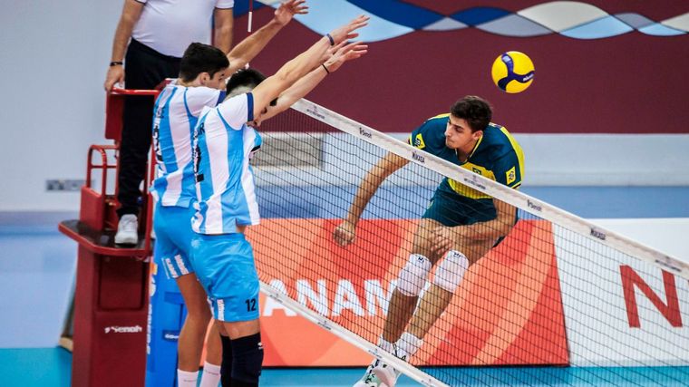 Argentina venció a Brasil y es semifinalista del Mundial U-21.(Foto:@Voley_FeVA)