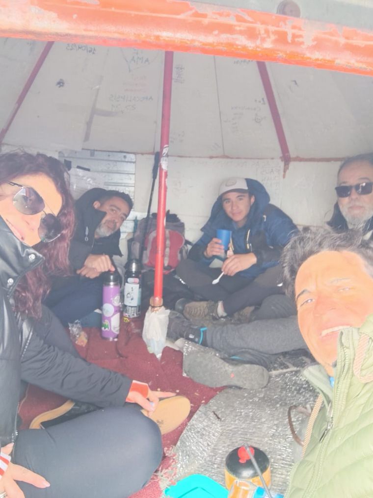 Apenas una pequeña nevada en el Cerro Champaquí. Gentileza: Oscura Overa.