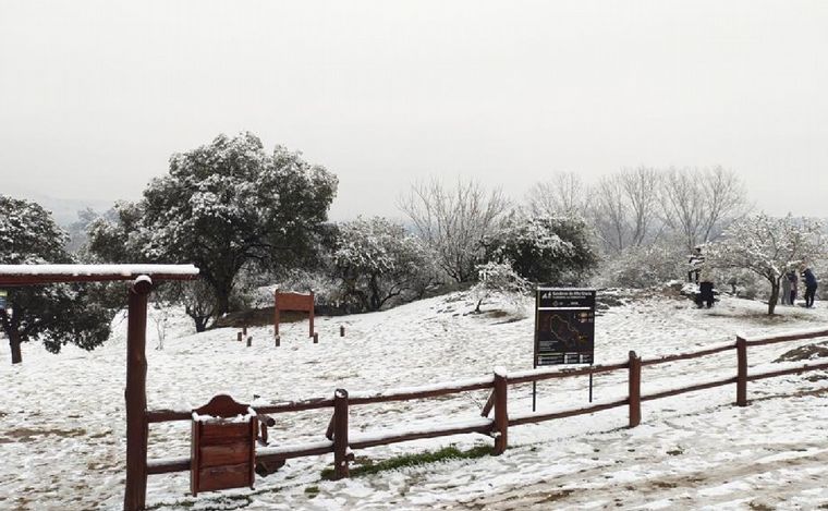 FOTO: La nevada caída en varios puntos de Córdoba en junio de 2021. (Archivo/Cadena 3)