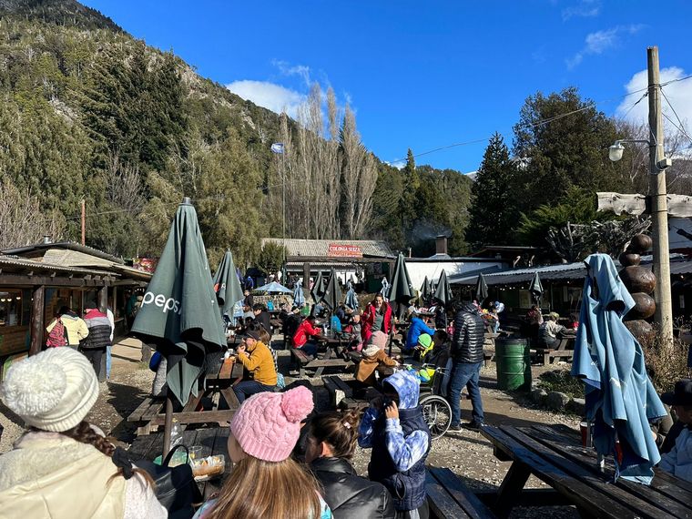 Curanto en Colonia Suiza