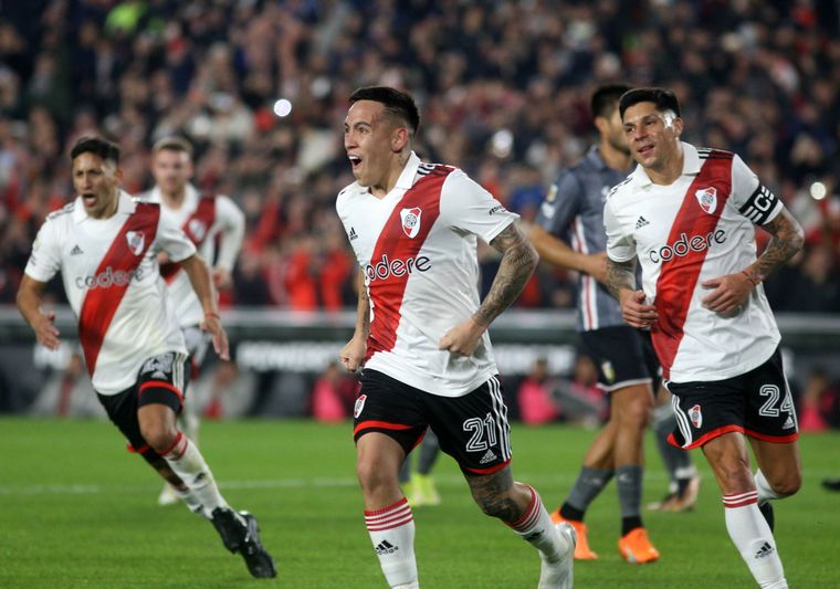Esequiel Barco festeja el tercer tanto del 