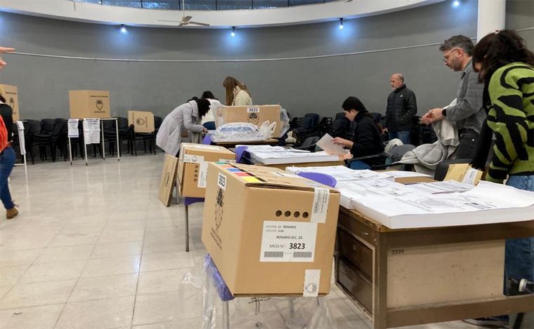 Santa Fe elige en las PASO sus candidatos a gobernador y otros cargos.