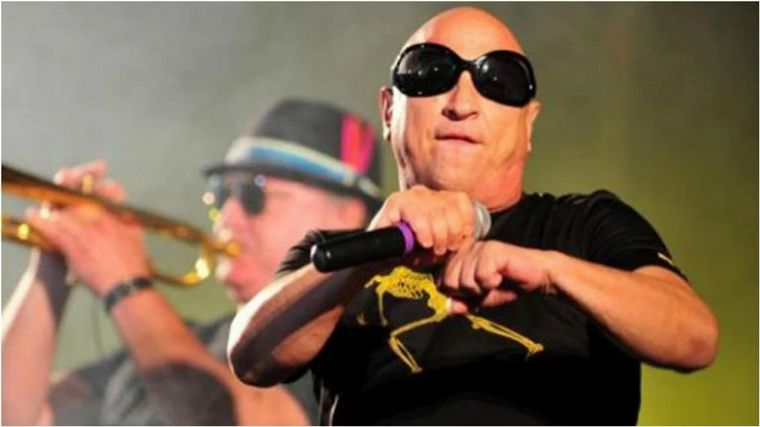 La Mosca le da la bienvenida a Lionel Messi con una nueva versión de “Muchachos”