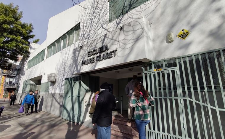 Cerraron los comicios en Santa Fe con la participación más baja de la historia.