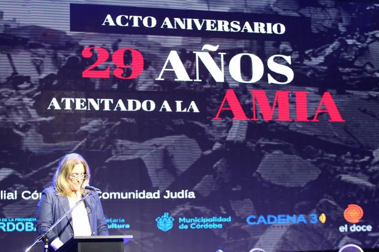 La ceremonia en el Teatro Comedia de la ciudad de Córdoba.