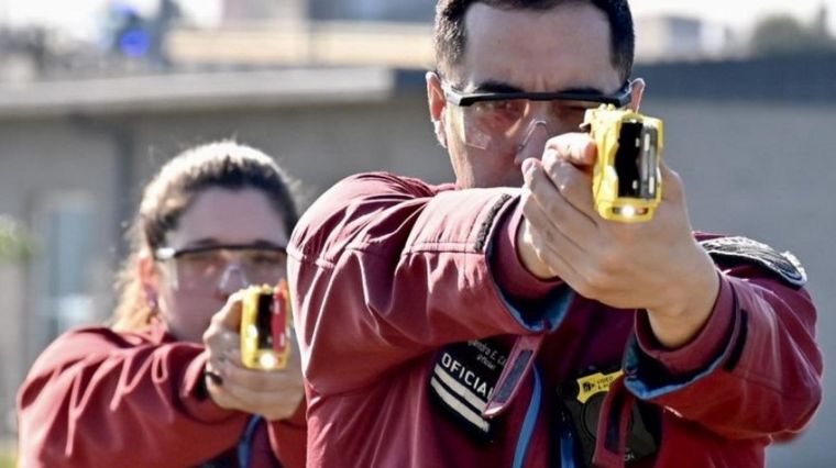 La Policía de la Ciudad de Buenos Aires comenzó a utilizar las pistolas Taser