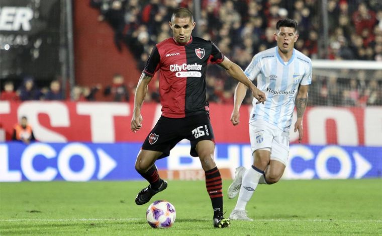 Newell's vs. Atlético Tucumán por la fecha 25 de la Liga Profesional 2023.- 