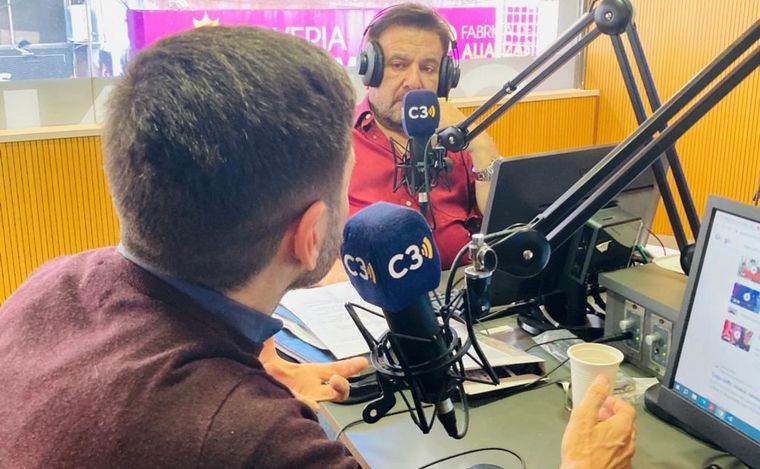 Maximiliano Pullaro en los estudios de Cadena 3 Rosario. 
