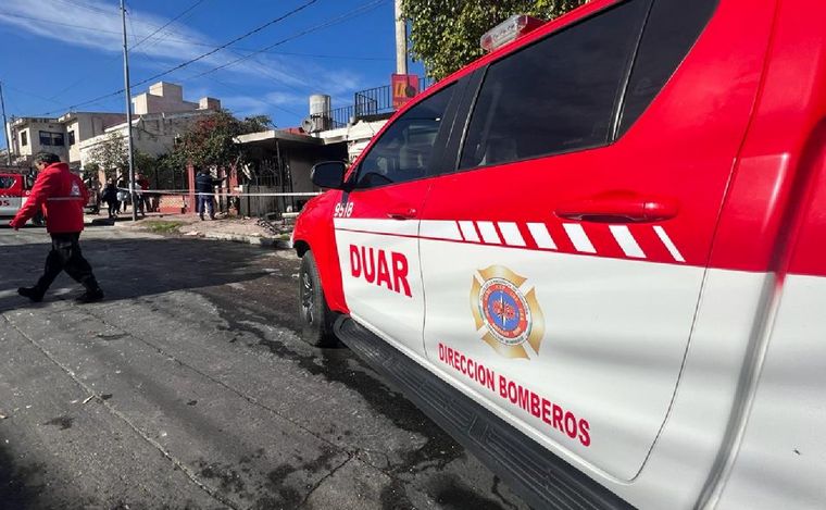 Personal del DUAR se hizo presente en la vivienda. (Foto: Daniel Cáceres/Cadena 3)