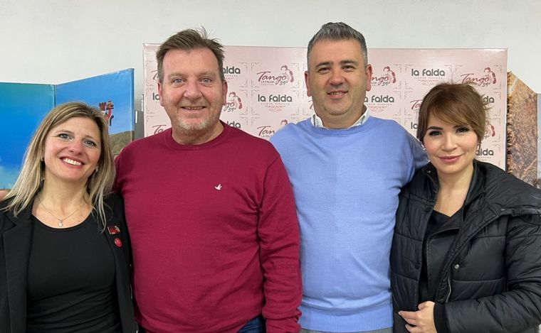 Siempre Juntos desde La Falda.