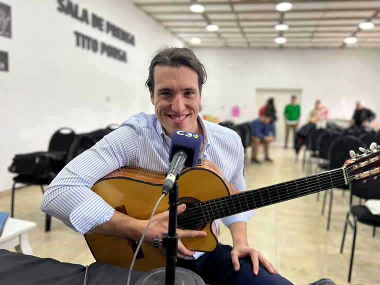 Siempre Juntos transmitió desde La Falda por el Festival de Tango