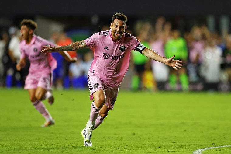 FOTO: Lionel Messi festeja su primer tanto con la camiseta del Inter de Miami.