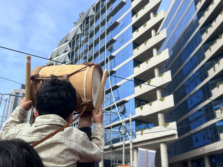 Santiago del Estero vibra al ritmo de la 21° Marcha de los Bombos