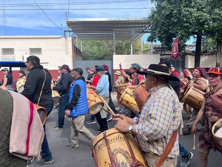 Santiago del Estero vibra al ritmo de la 21° Marcha de los Bombos