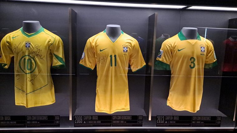 Legends guarda 6000 reliquias relacionadas al fútbol.