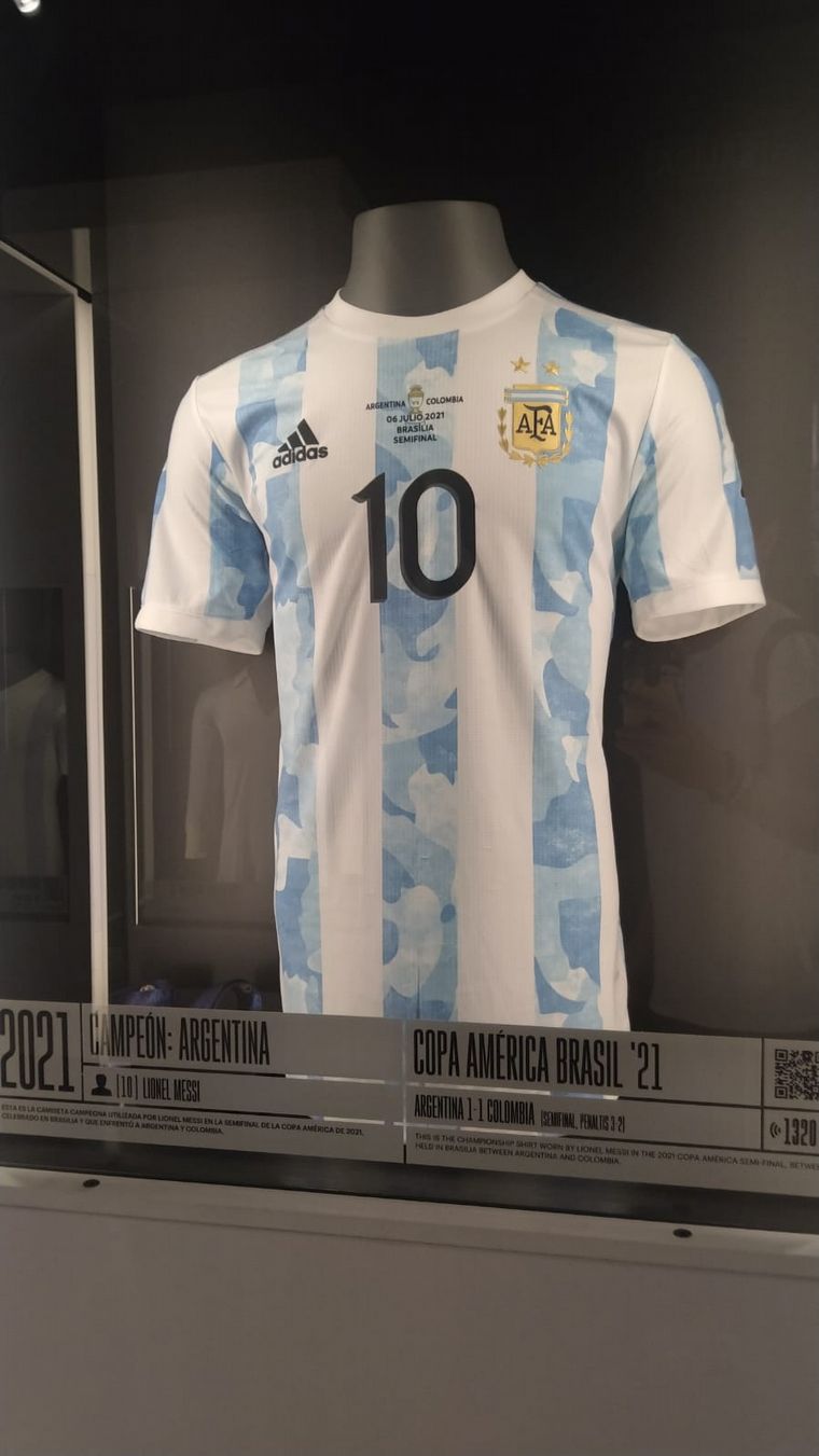 Legends guarda 6000 reliquias relacionadas al fútbol.