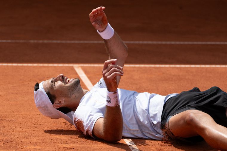 FOTO: Pedro Cachín logró su primer título ATP.