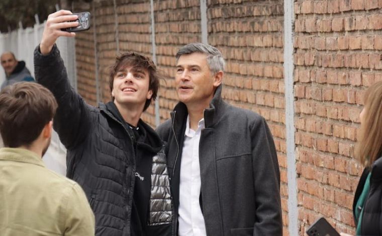 Daniel Passerini votando en las elecciones municipales de Córdoba.