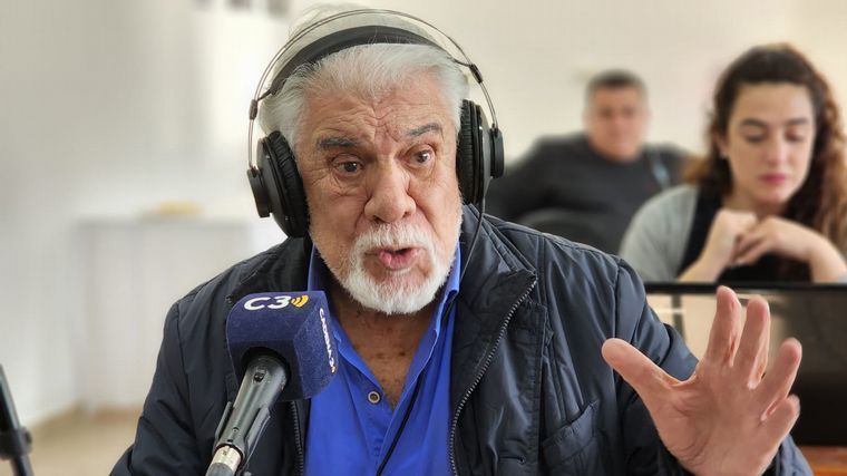Raúl Lavié: “Hago música para seis generaciones de argentinos”