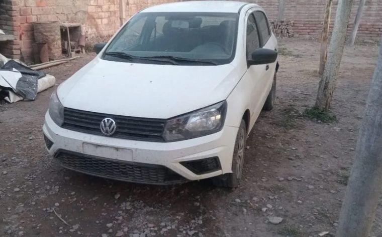 Los investigadores lograron recuperar el auto robado a Aguilar.