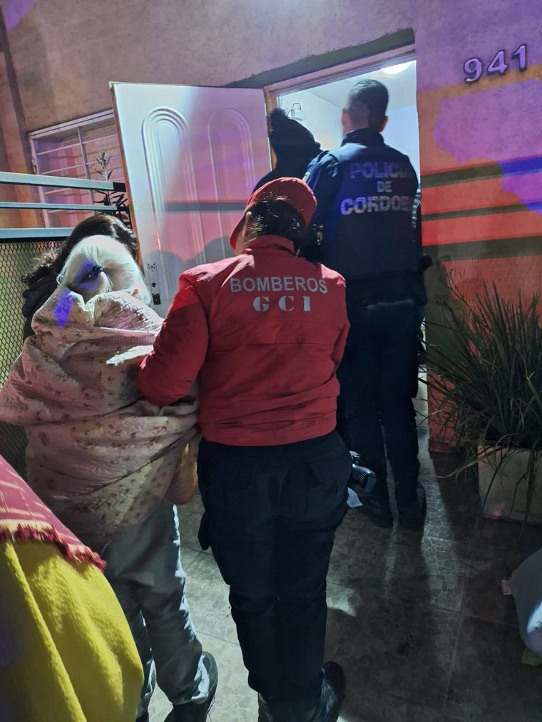 Incendio en un geriátrico en barrio Escobar