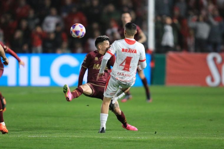 Instituto-Lanús, un duelo intenso.