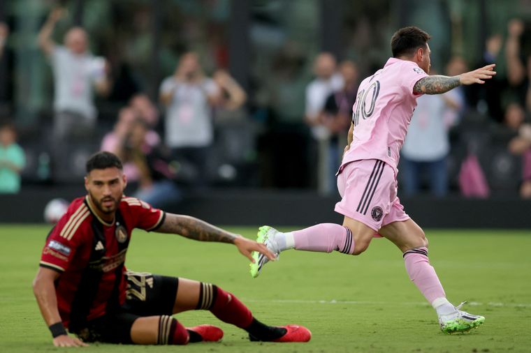 Con doblete de Messi, Inter Miami goleó al Atlanta United y sigue a paso firme