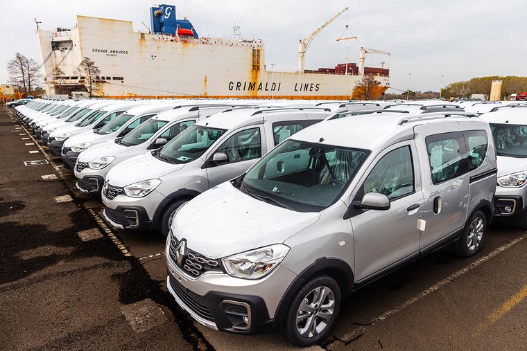 Renault Argentina comenzó el embarque de las Kangoo con destino a Argelia