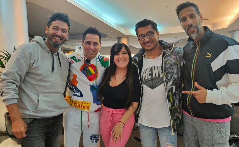 FOTO: Los Tekis hablaron con Cadena 3 Rosario en la previa de su show en El Círculo. 