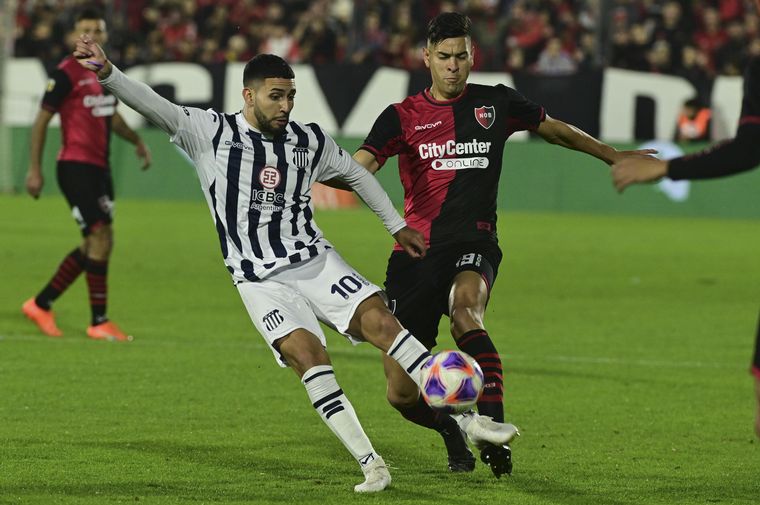FOTO: Talleres-Newell's, un duelo intenso.