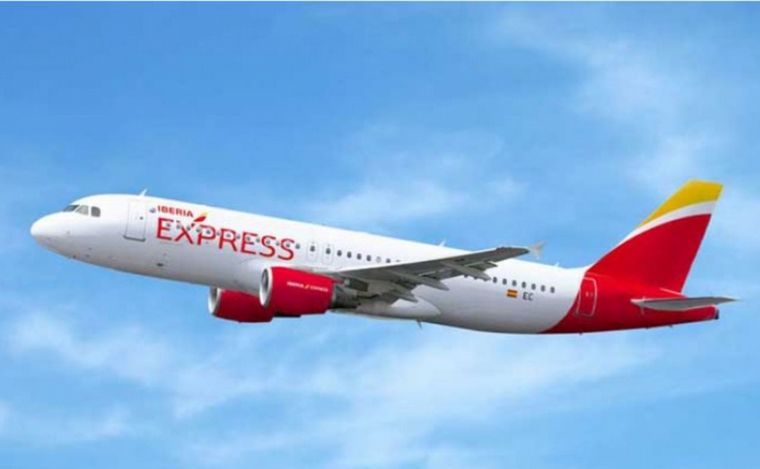 Una argentina murió en vuelo mientras regresaba al país desde Barcelona