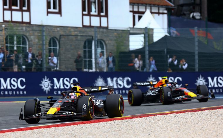 Verstappen y Pérez sellaron el 1-2 cómodo de Red Bull en Bélgica