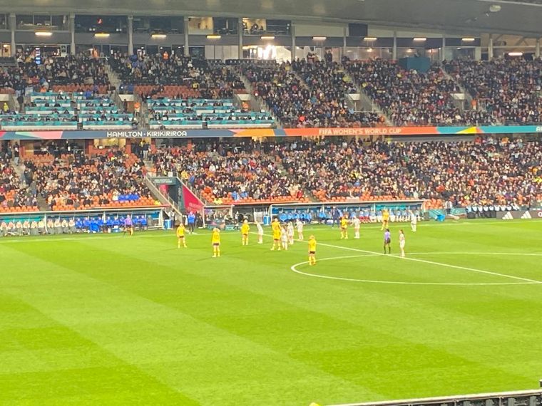 Los hinchas también coparon el Estadio