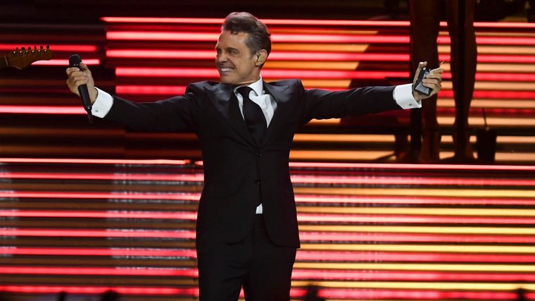 Luis Miguel en su segunda noche en el Movistar Arena (Fotos: Telam)