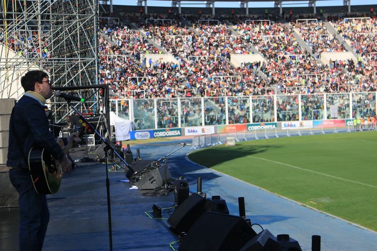 Conociendo Rusia, el primero en hacer vibrar el público del Kempes