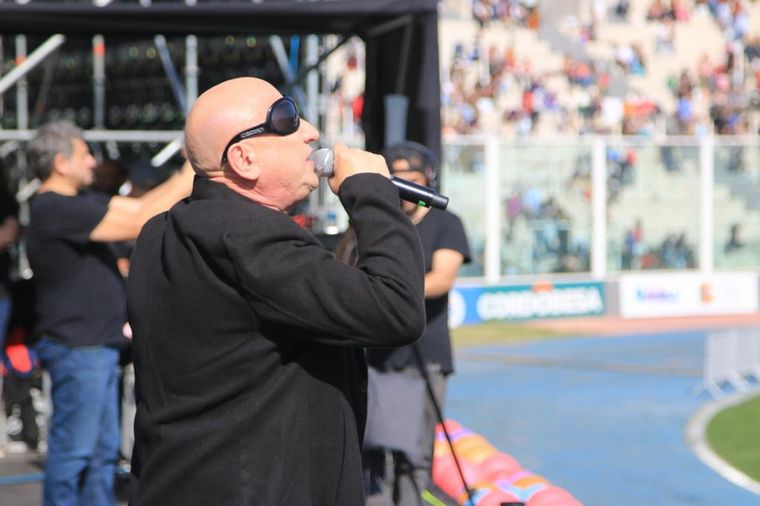 La Mosca enloqueció al público con la canción del mundial