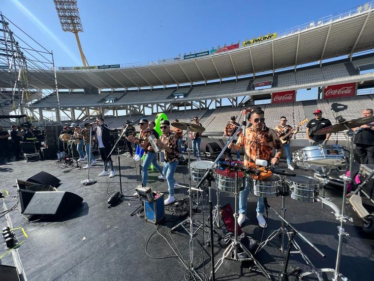 Un divertido cierre a puro cuarteto de la mano de LBC y Euge Quevedo