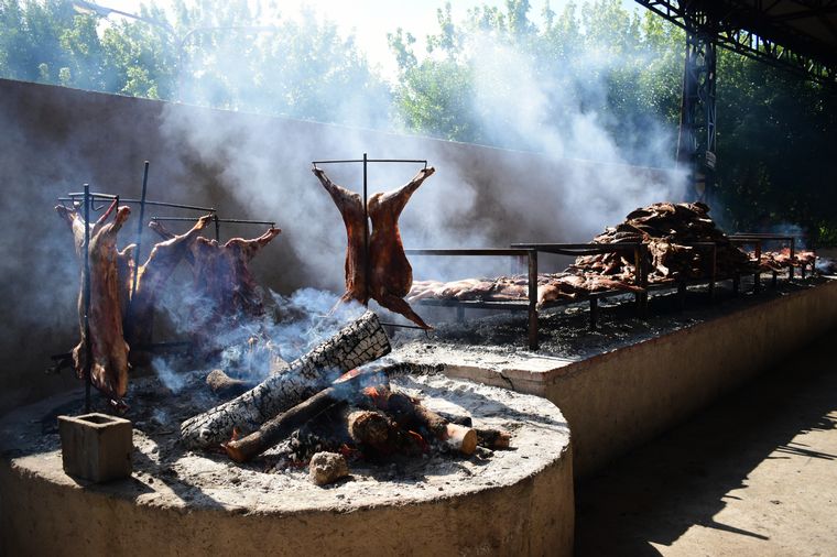 FOTO: Una nueva edición de la fiesta del Cordero Serrano en Tanti.